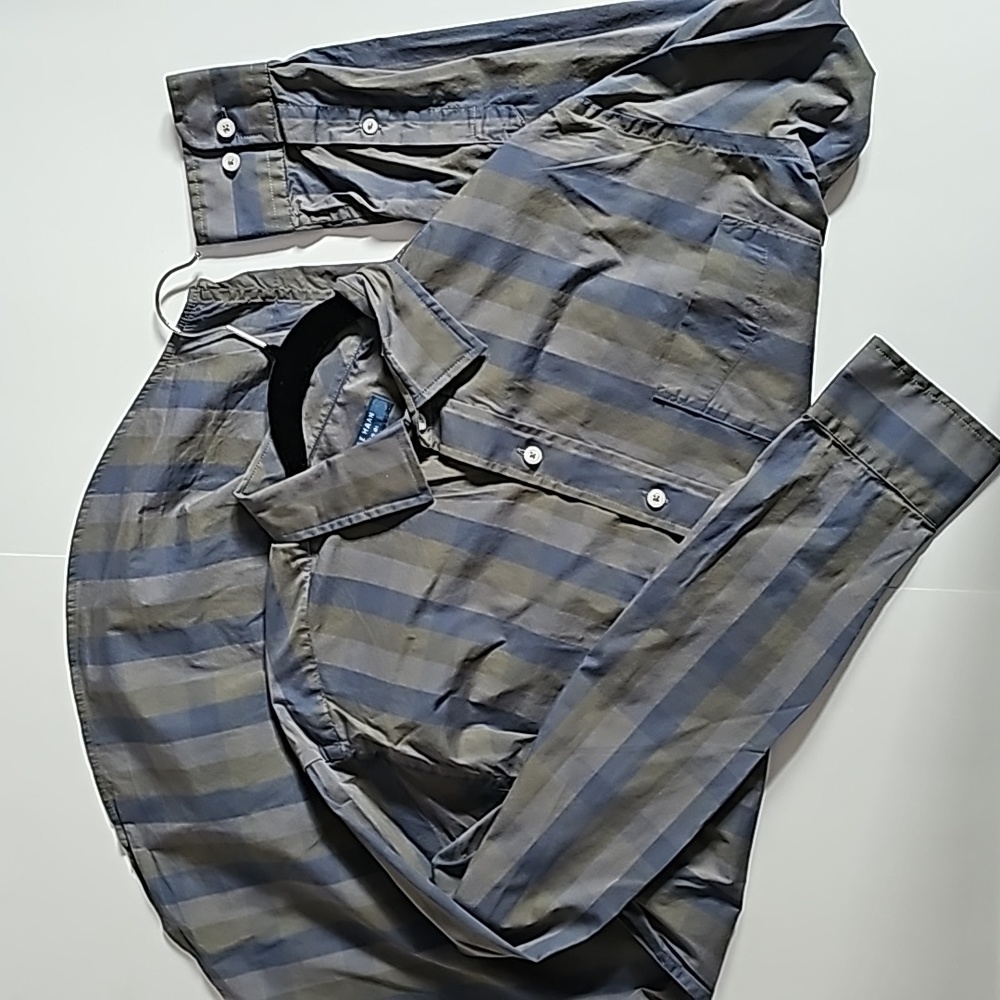 Cole Haan Long sleeve Men's Shirt. Button Down